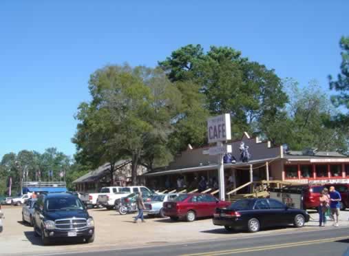 The Shed Cafe, Edom, Texas ... legendary home cooking & desserts for over 35 years