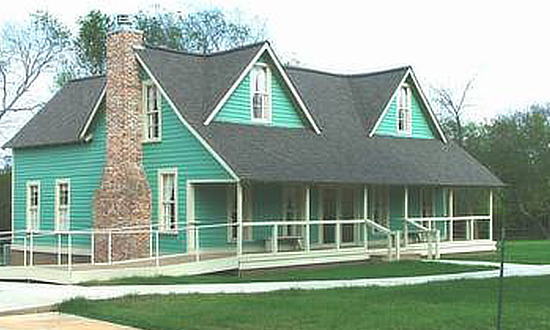 Bankhead Highway Visitors Center in Mount Vernon, Texas