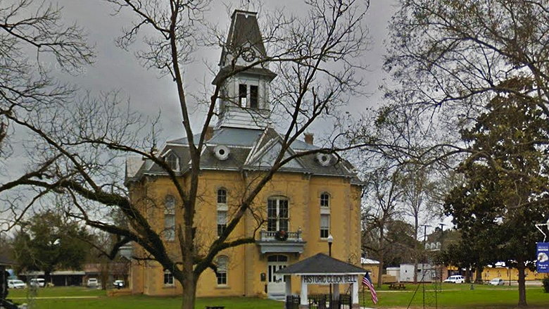 Newton County courthouse in Deep East Texas